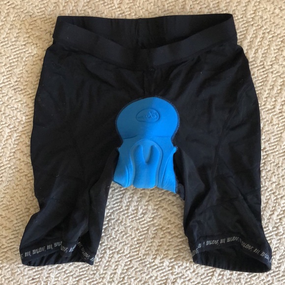BALEAF PADDED CYCLING BIKE SHORTS - Picture 3 of 16